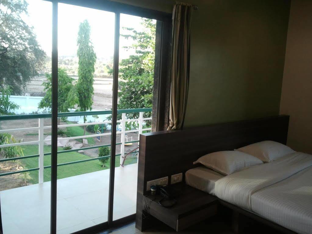 Green Valley Resort Khadoli Extérieur photo